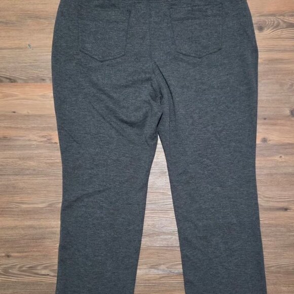 Croft & Barrow pants - Picture 2 of 4